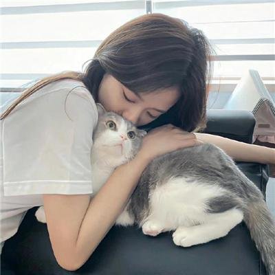 三超人与女霸王